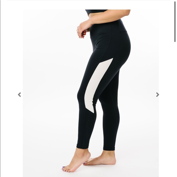 ZYIA Black Primo Mesh Hi Rise Leggings Black Primo Mesh Hi-Rise 7/8 24" 8-10 - Picture 6 of 6